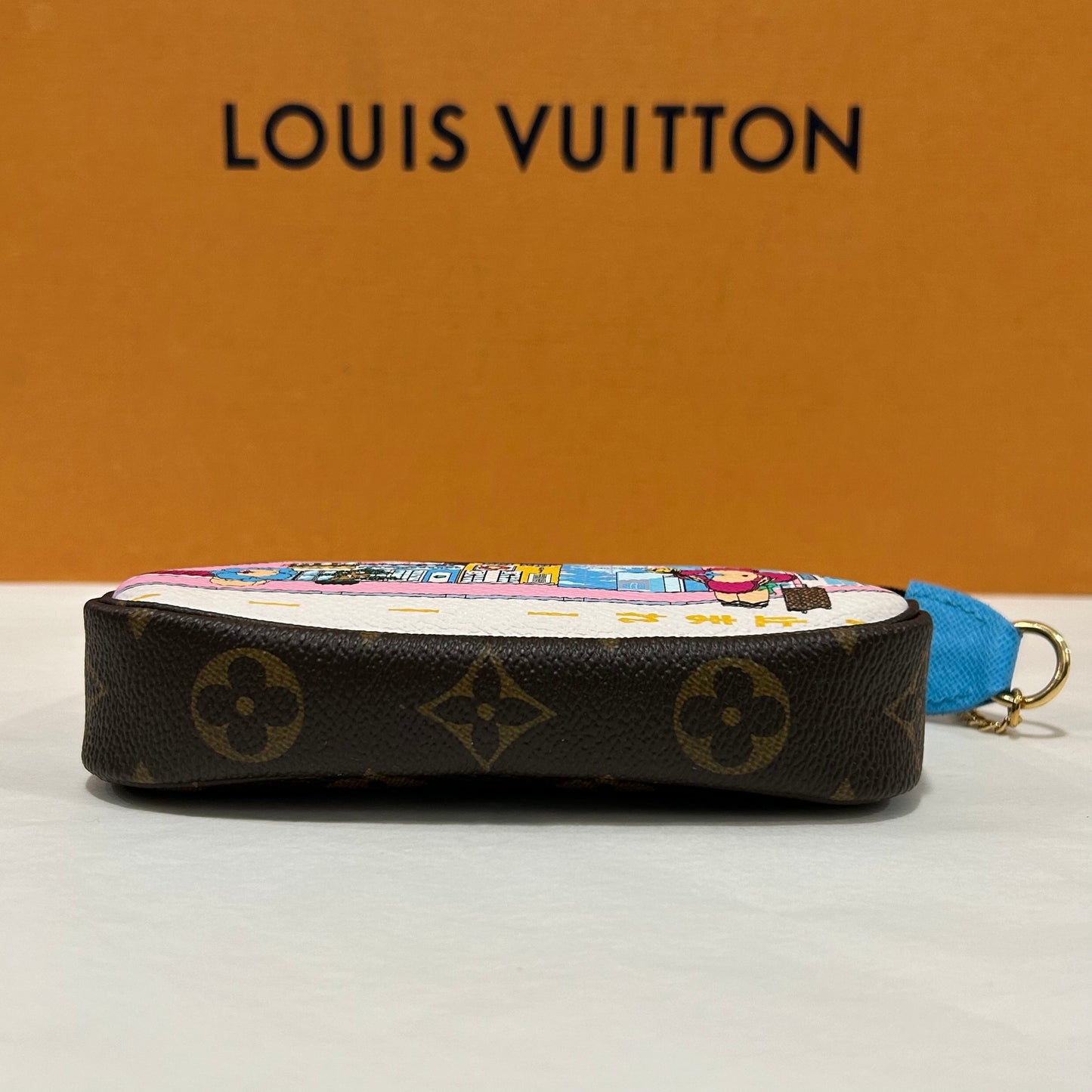 Louis Vuitton - Mini pochette