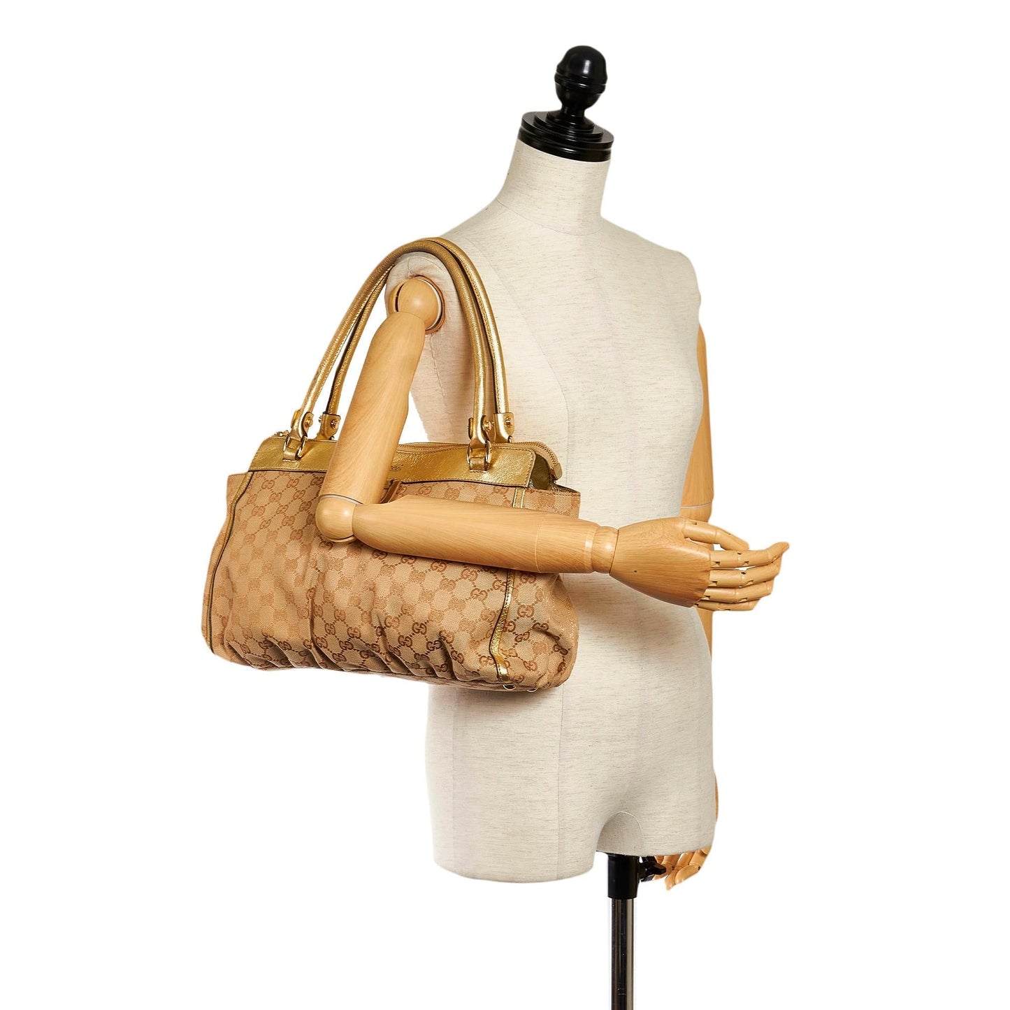 Gucci GG Abbey D-Ring Canvas Shoulder Bag (SHG-32900)