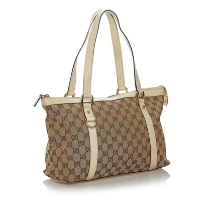 Gucci GG Canvas Abbey Shoulder Bag (SHG-27473)