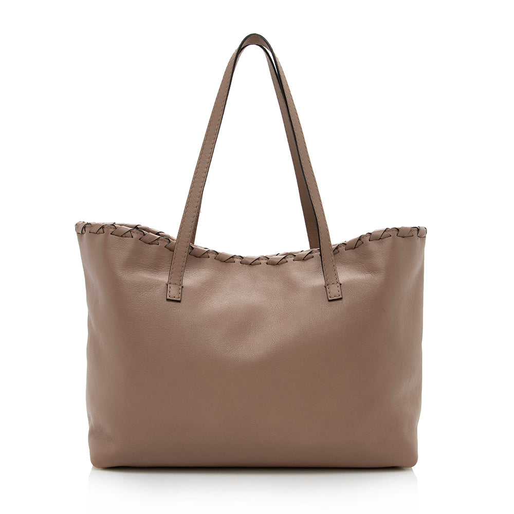 Gucci Leather Medium Tassel Tote (SHF-14465)