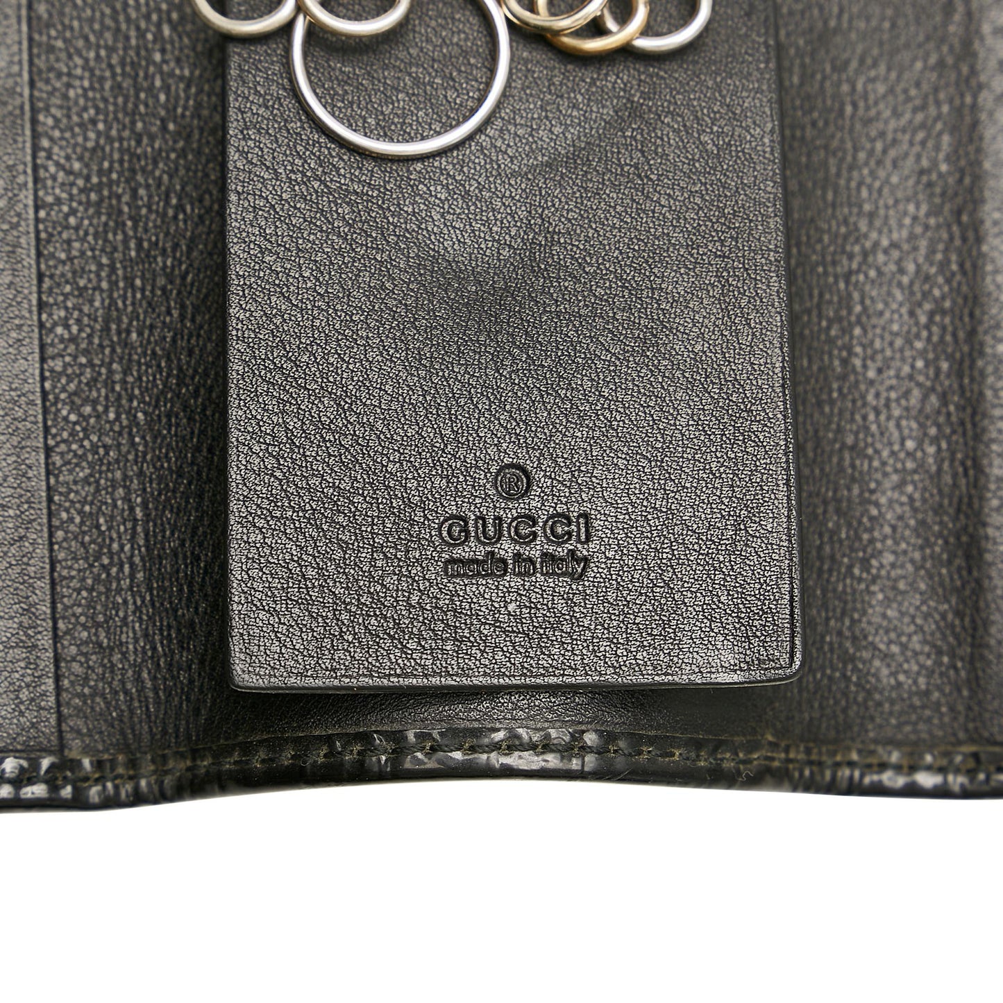 Gucci Microguccissima Nice Patent Leather Key Holder (SHG-25188)