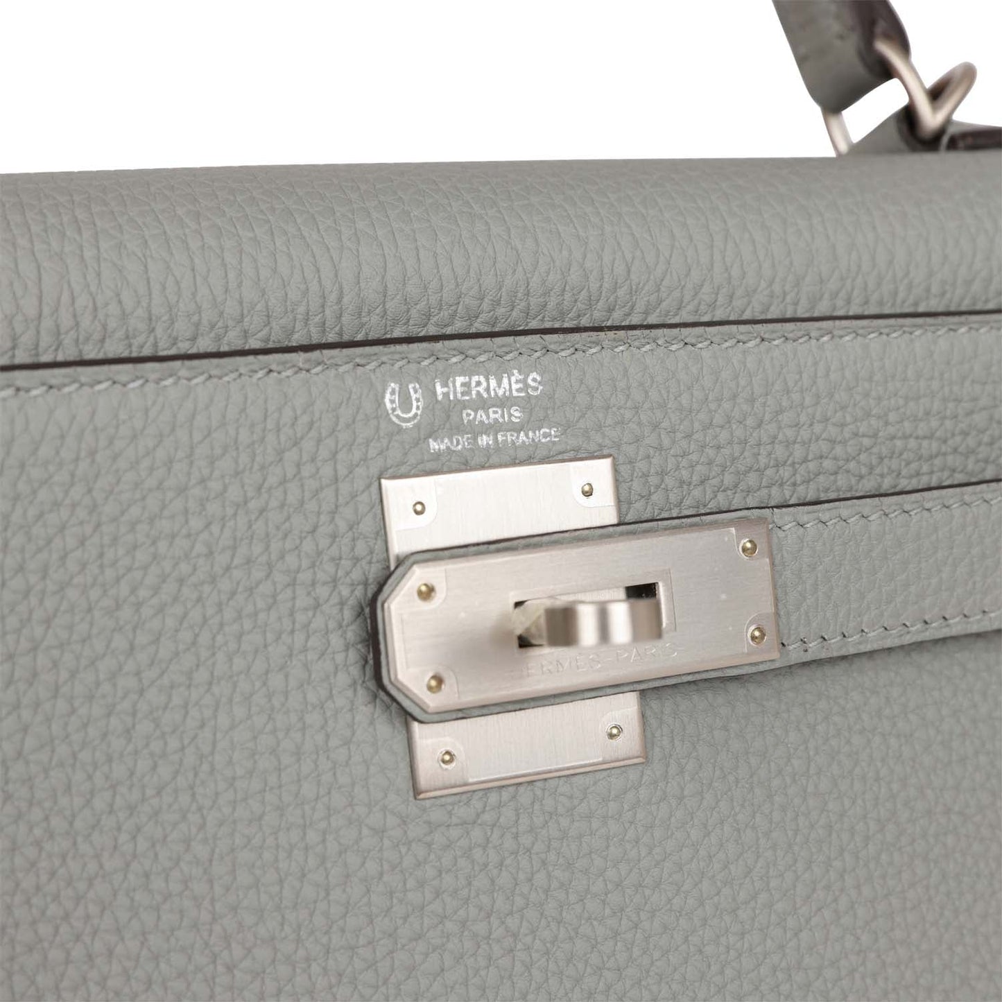 Hermes Special Order (HSS) Kelly Sellier 28 Gris Mouette Verso Togo Brushed Palladium Hardware