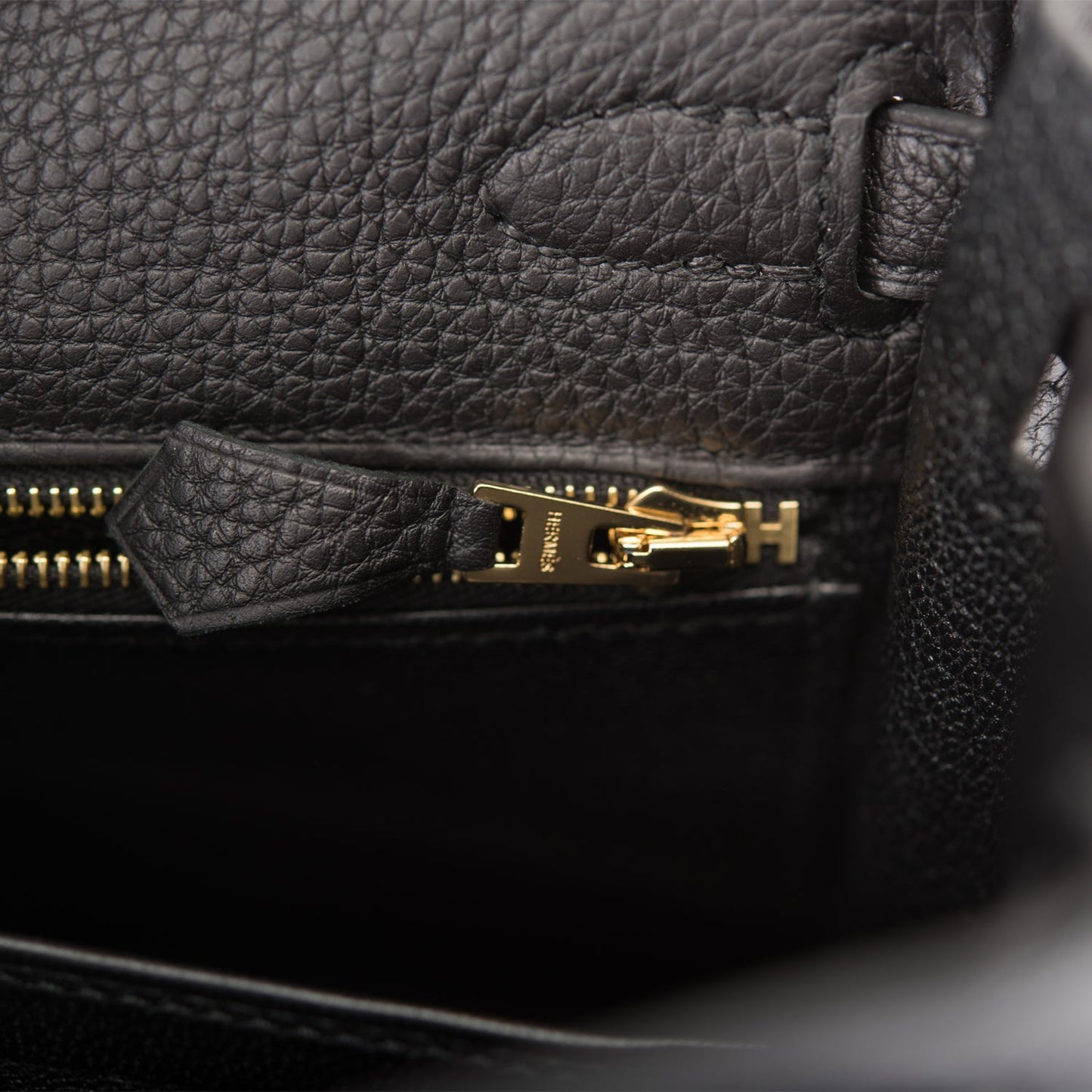 Hermes Kelly Retourne 25 Black Togo Gold Hardware