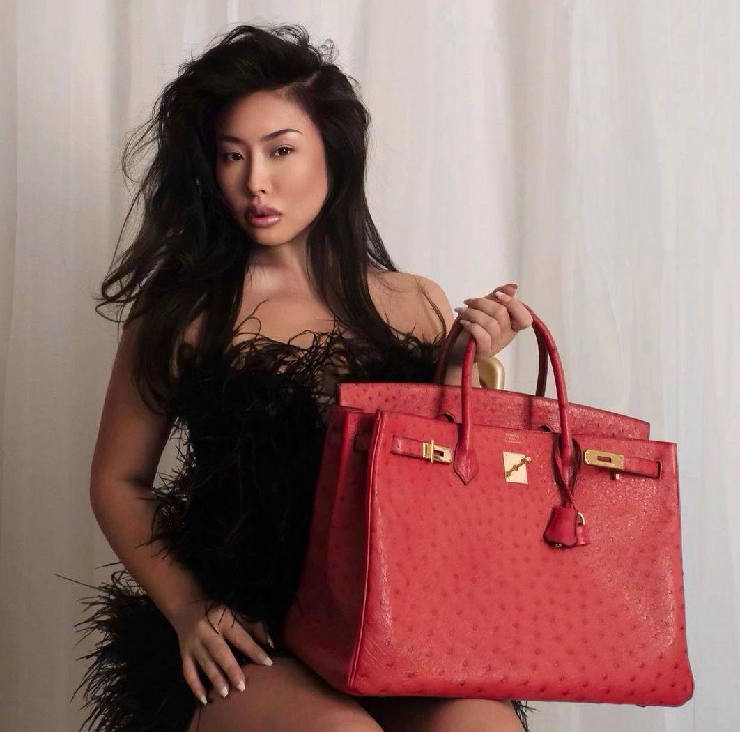 Hermes Birkin 40 Rouge Vif Ostrich with Gold Hardware - 1993, W Circle