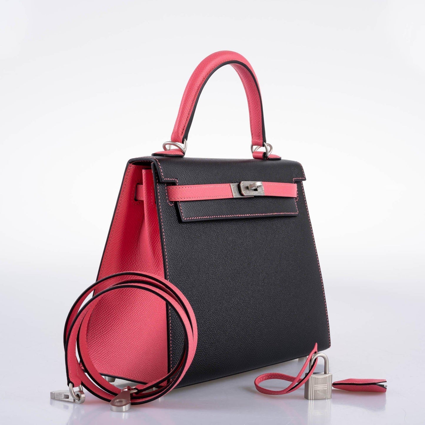 Hermes HSS Kelly 25 Sellier Rose Azalee & Black Epsom with Brushed Palladium Hardware - 2019, D