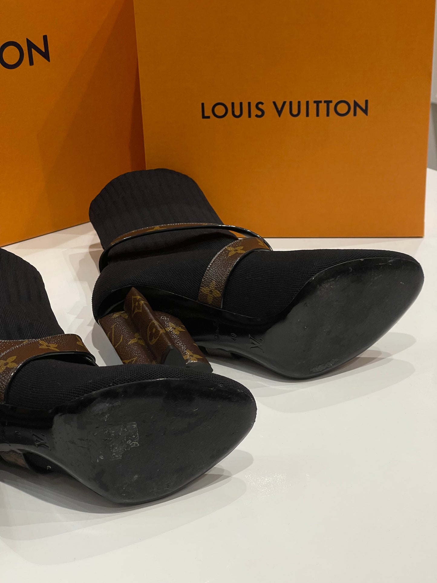 Louis Vuitton - Bottines chaussettes T40