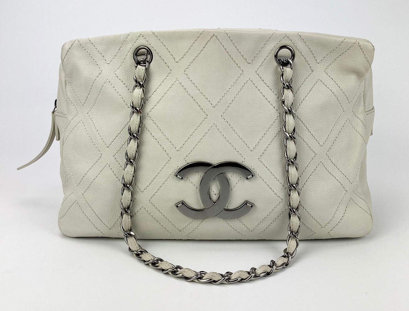 Chanel Large Diamond Stitch Tote in White