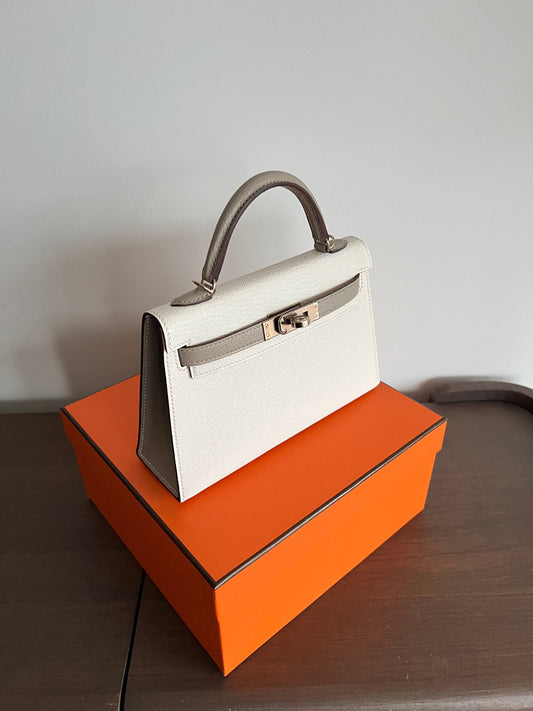 Hermès Mini Kelly 20 HSS Nata & Gris Tourterelle Chevre Mysore Permabrass