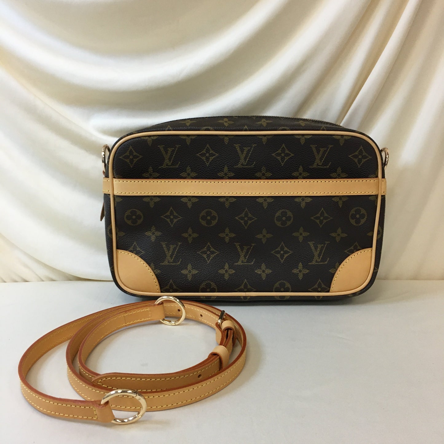 Louis Vuitton Monogram Trocadero (generic straps include) Sku# 67941