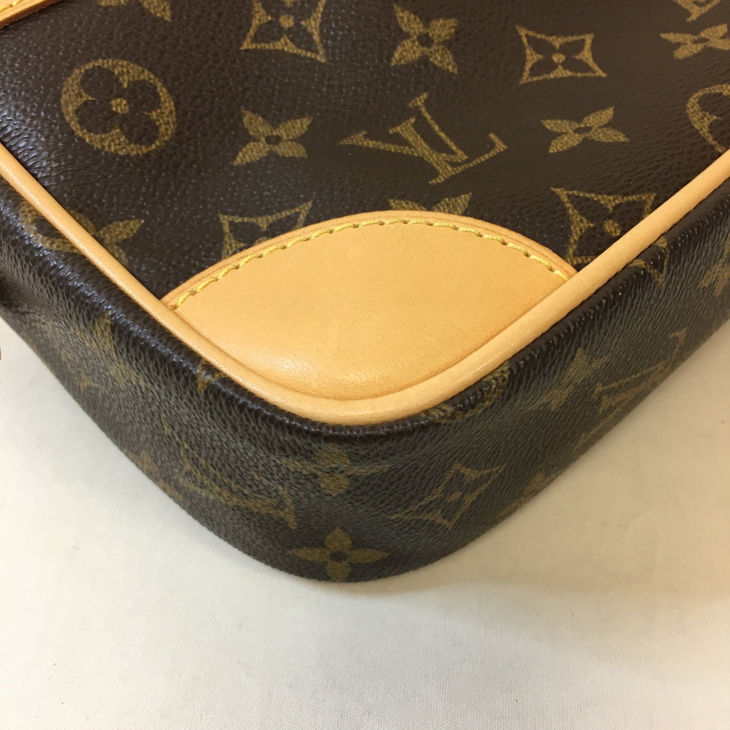 Louis Vuitton Monogram Trocadero (generic straps include) Sku# 67941