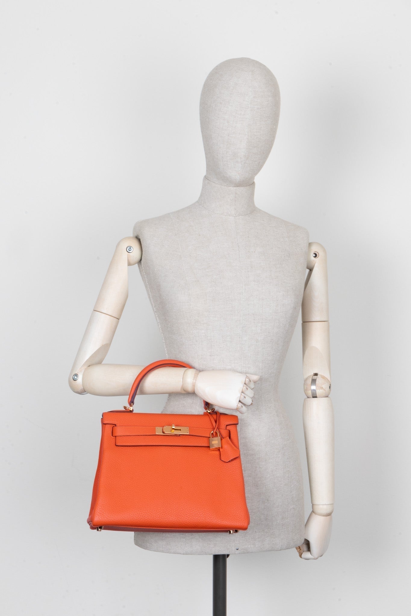 HERMES Kelly 28 Clemence Feu