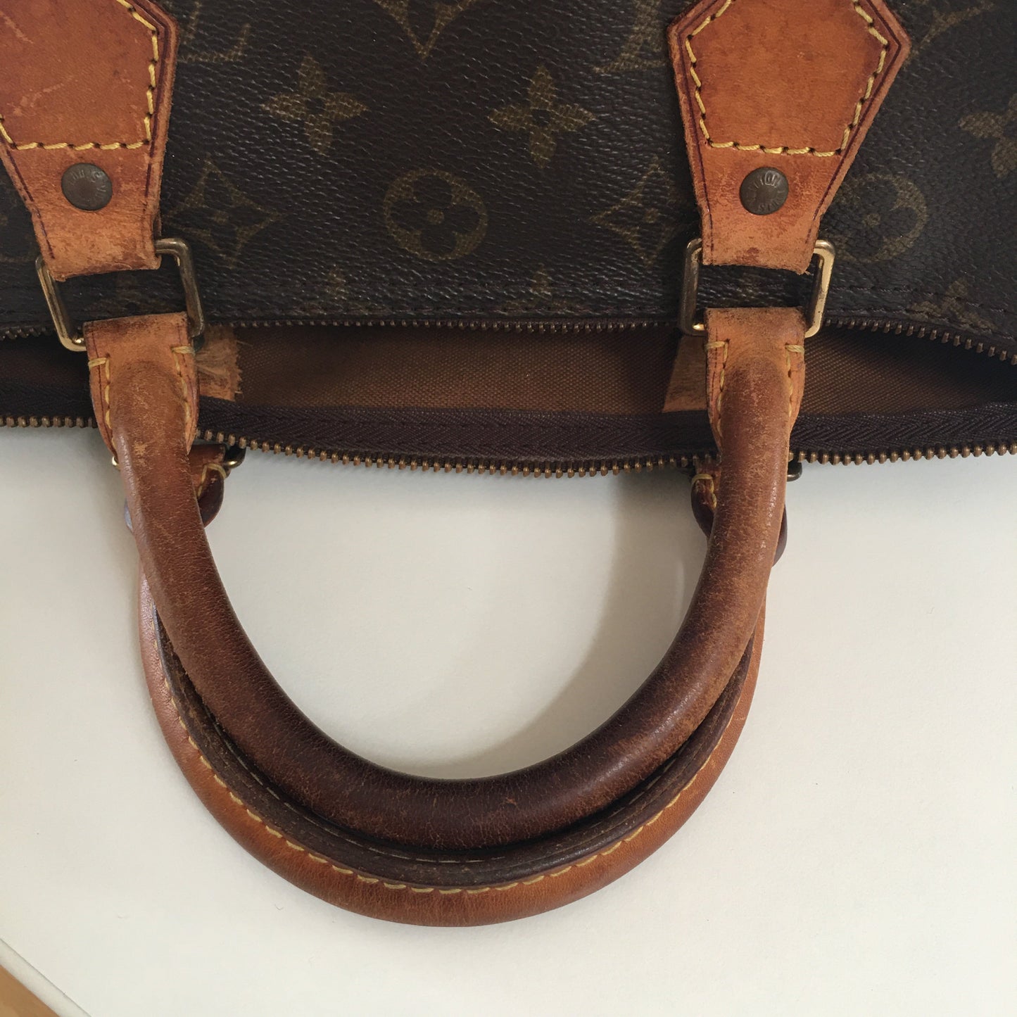 Louis Vuitton  Speedy Handbag in Brown Canvas