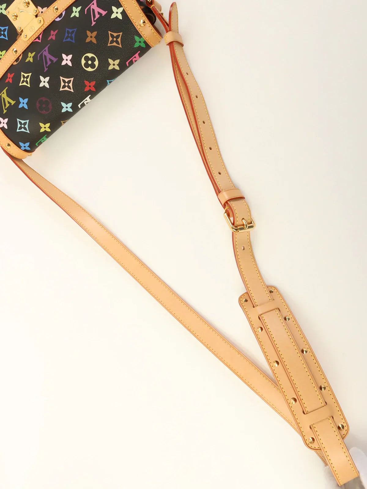 LOUIS VUITTON 2004 Made Monogram Multi Color Sologne Noir