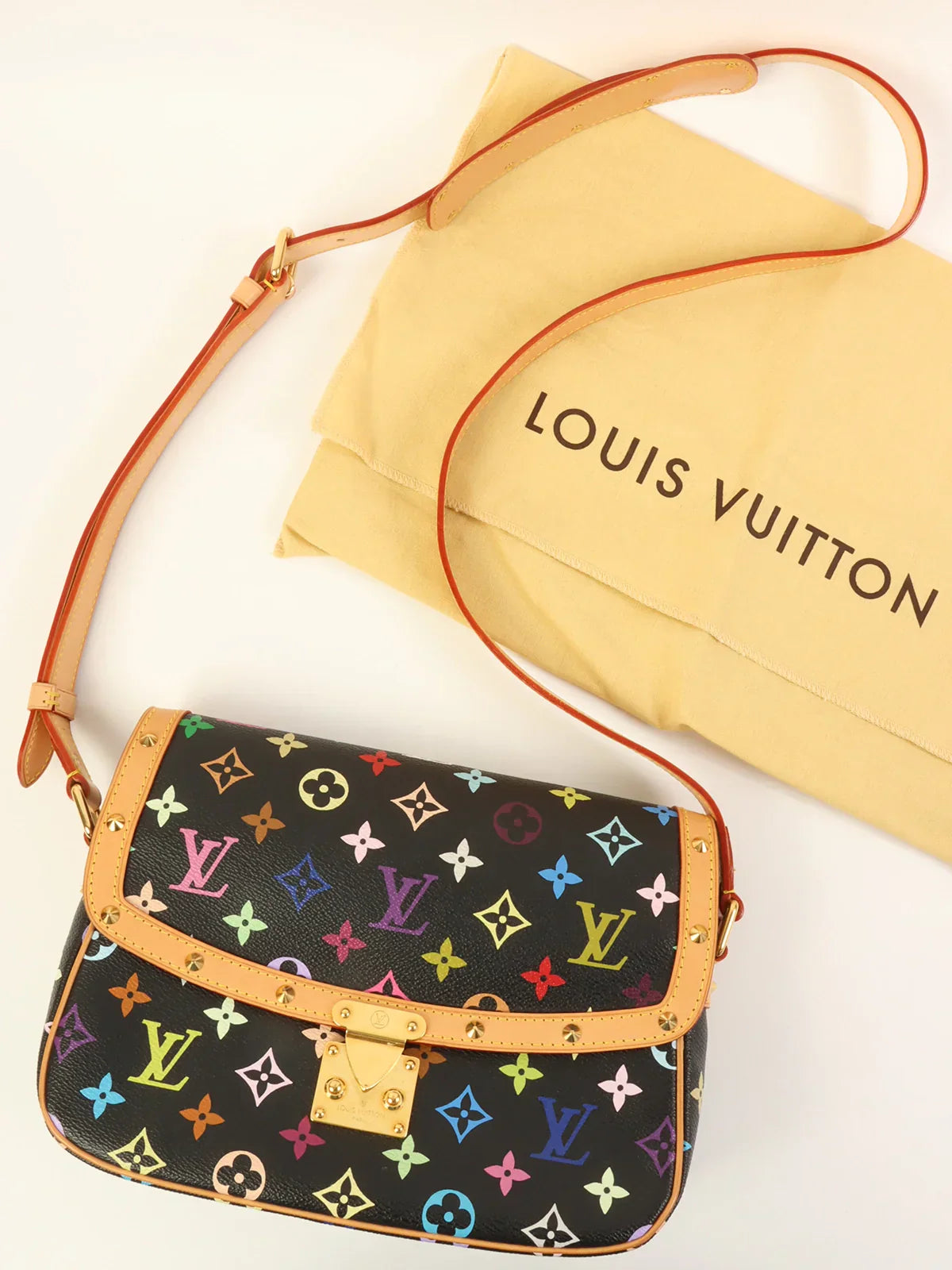 LOUIS VUITTON 2004 Made Monogram Multi Color Sologne Noir