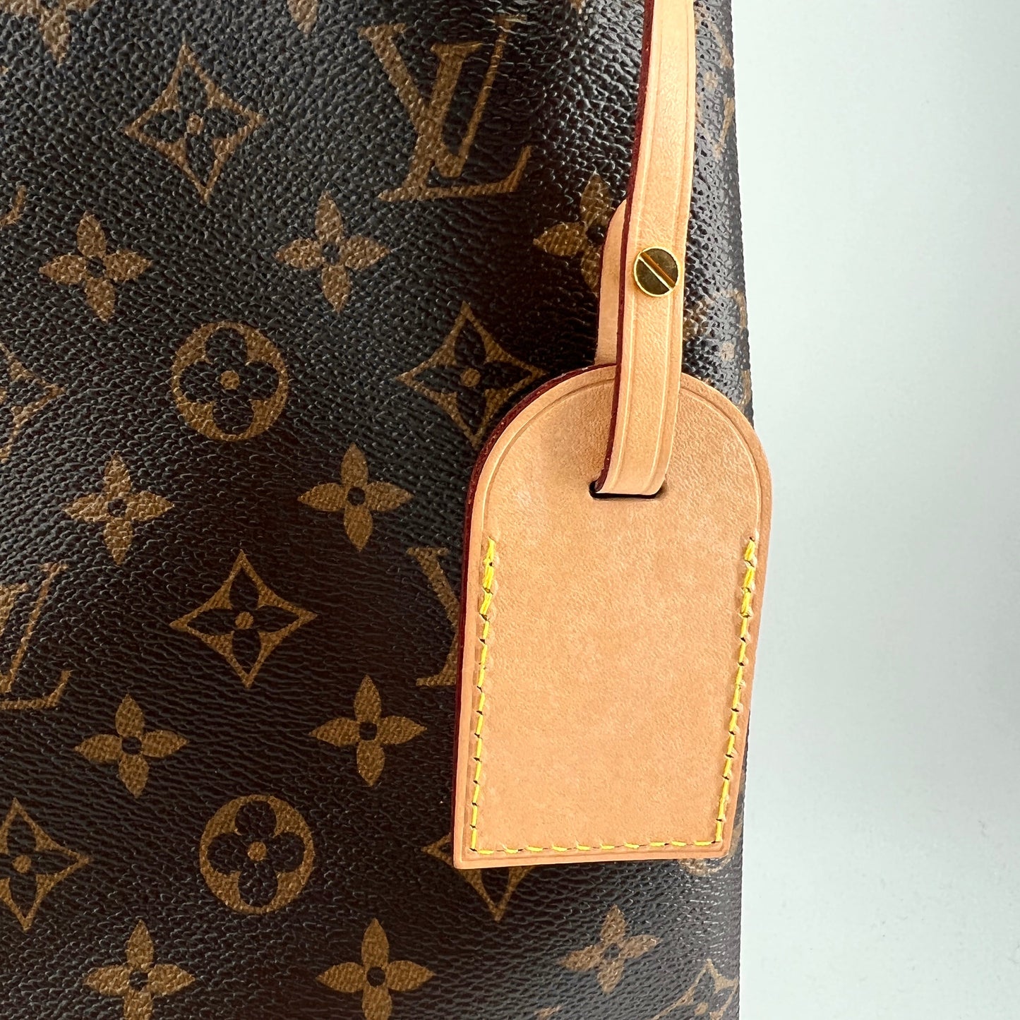 Louis Vuitton  Graceful MM Shoulder Bag