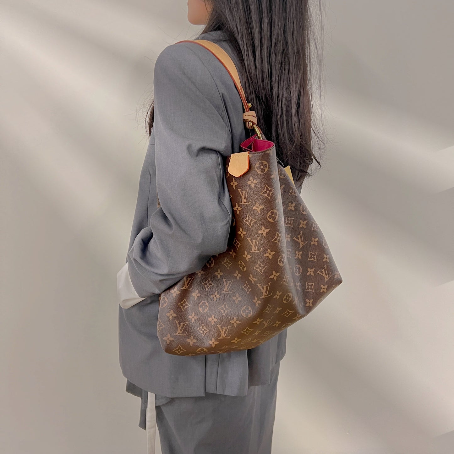 Louis Vuitton  Graceful MM Shoulder Bag