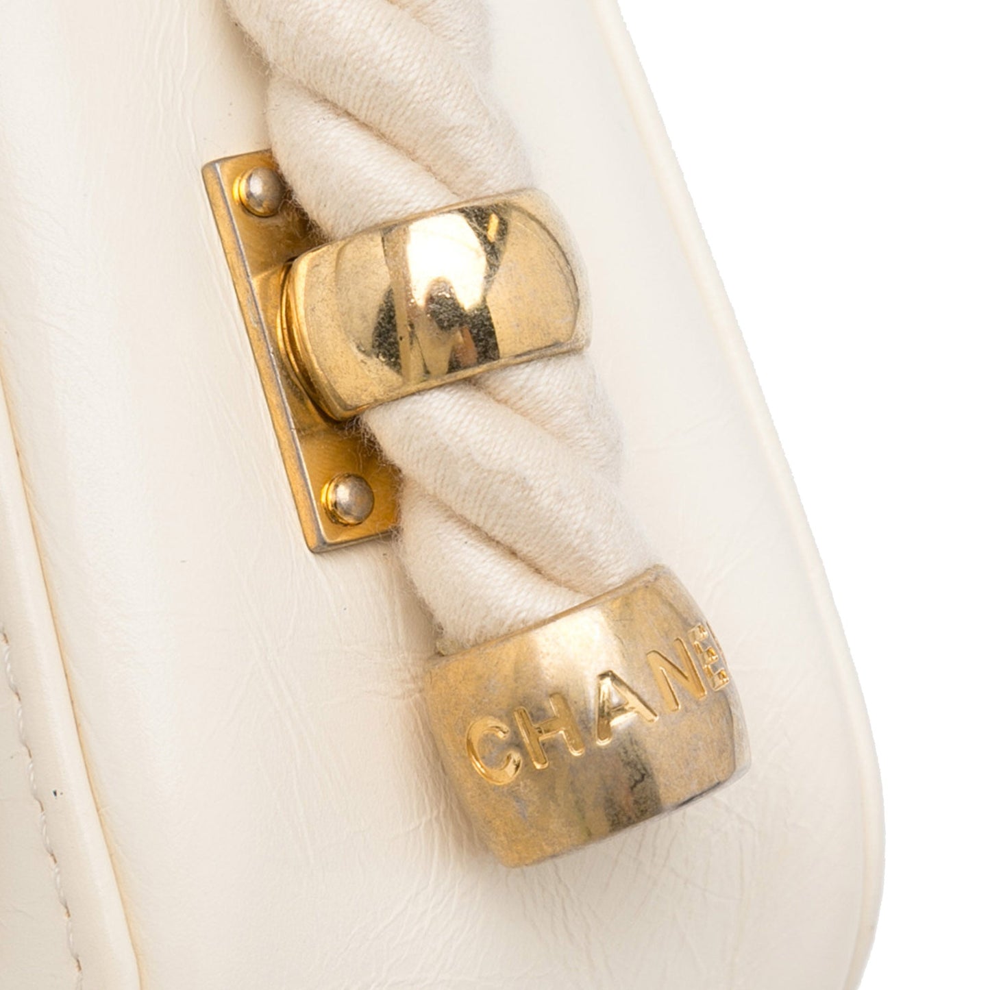 Chanel En Vogue Flap Bag White Calfskin Gold