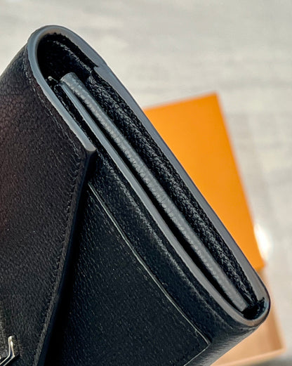 LOUIS VUITTON CALFSKIN LEATHER MY LOCKME WALLET