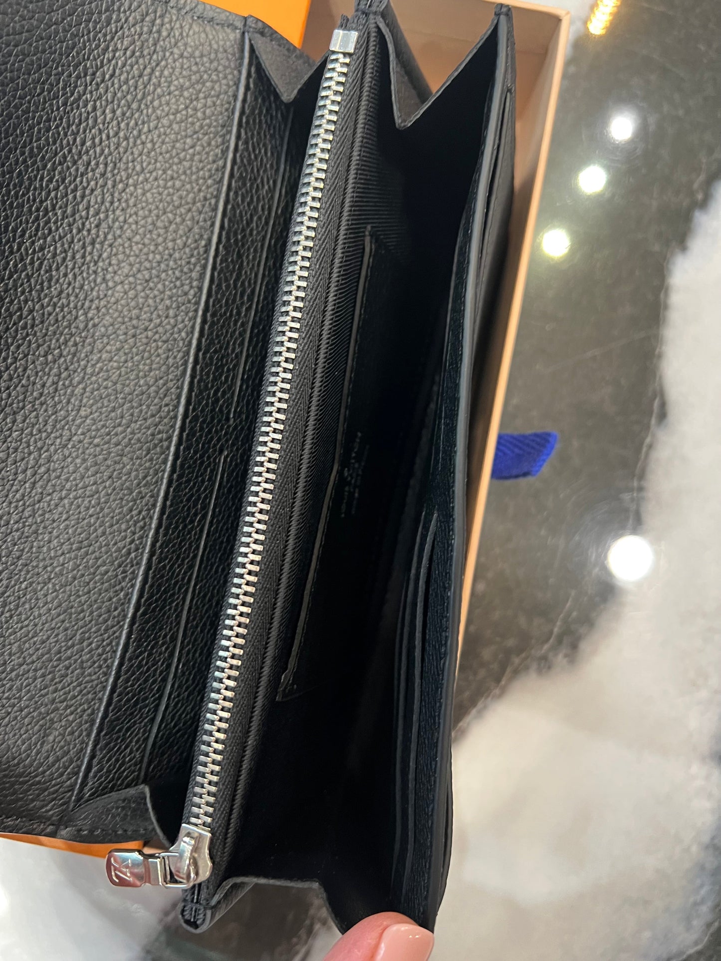 LOUIS VUITTON CALFSKIN LEATHER MY LOCKME WALLET