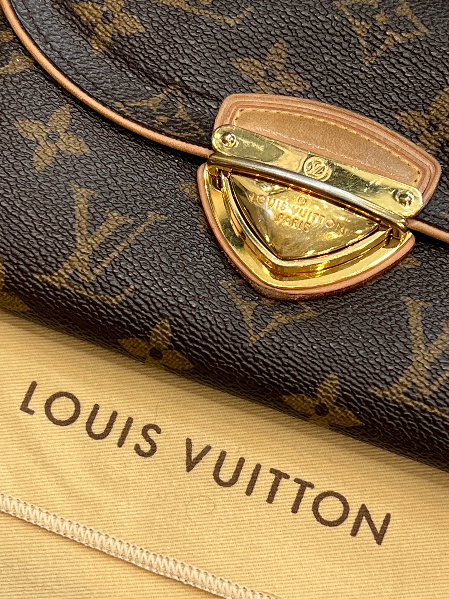 LOUIS VUITTON MONOGRAM EUGENIE WALLET/ CLUTCH