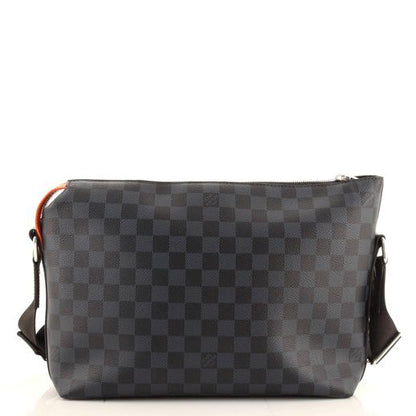 Louis Vuitton Discovery Messenger Limited Edition cobalt Race PM