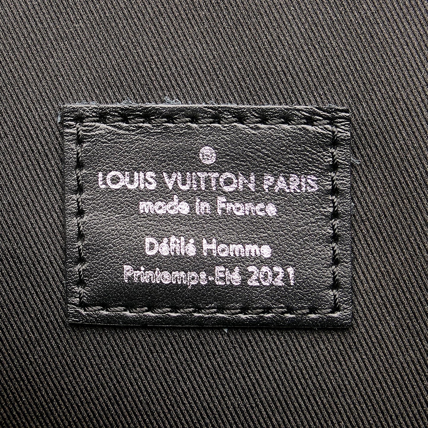 Louis Vuitton Distorted Damier Christopher (SHG-SgivHG)