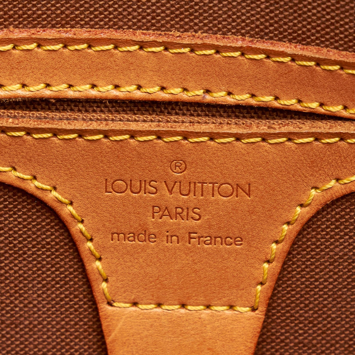 Louis Vuitton Ellipse PM (SHG-2TVTKu)