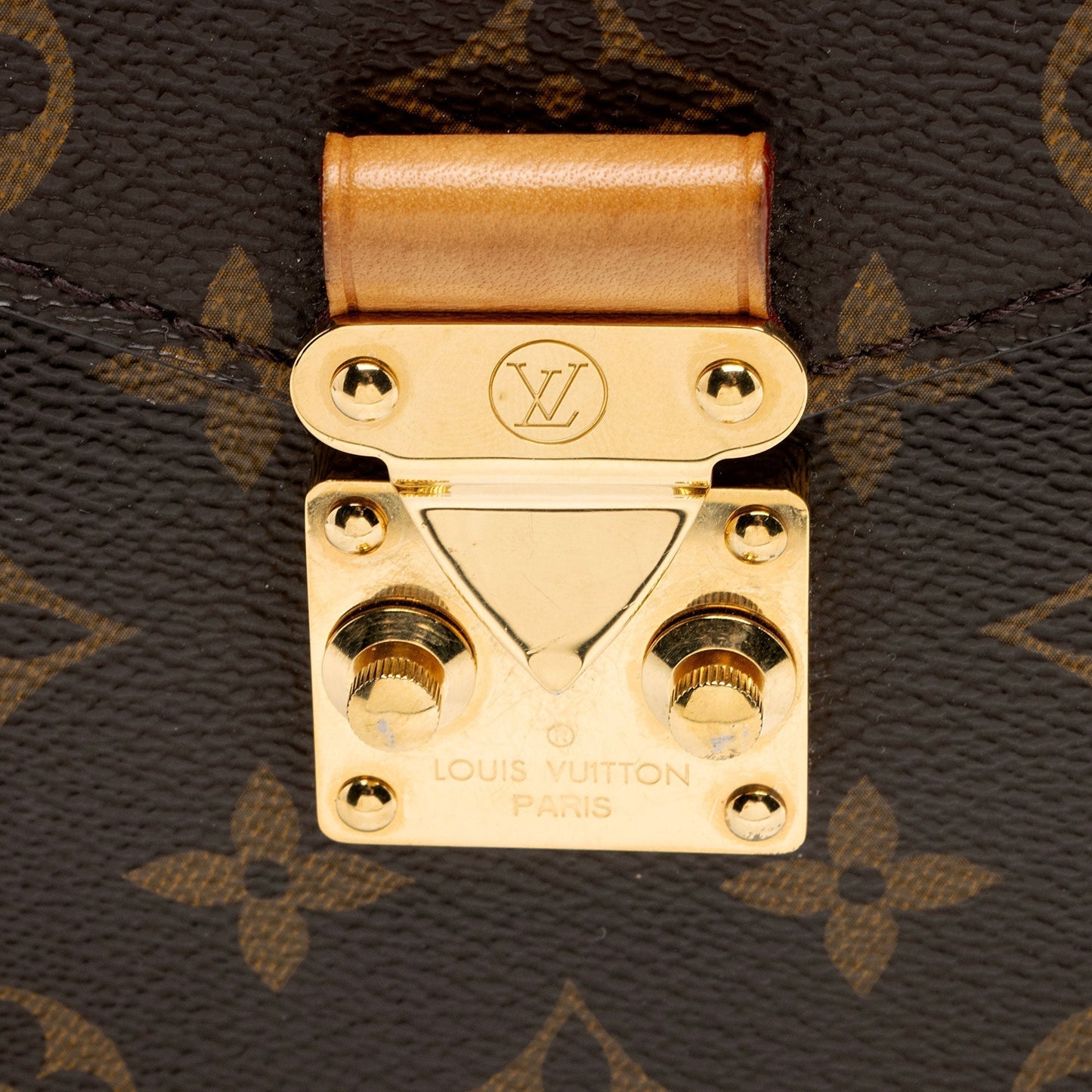 Louis Vuitton Monogram Canvas Pochette Metis Shoulder Bag (SHF-CEF8LT)