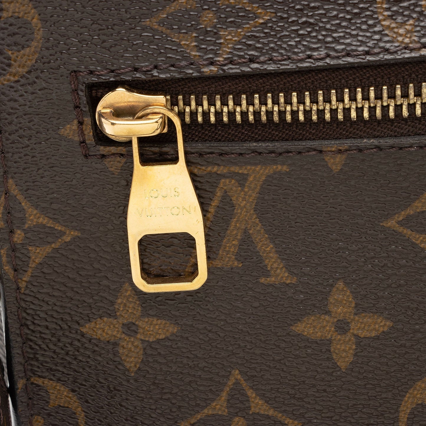 Louis Vuitton Monogram Canvas Pochette Metis Shoulder Bag (SHF-XPylXB)