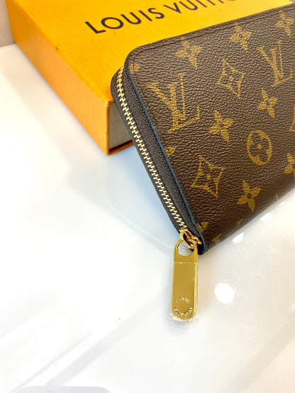 LOUIS VUITTON MONOGRAM ZIPPY WALLET