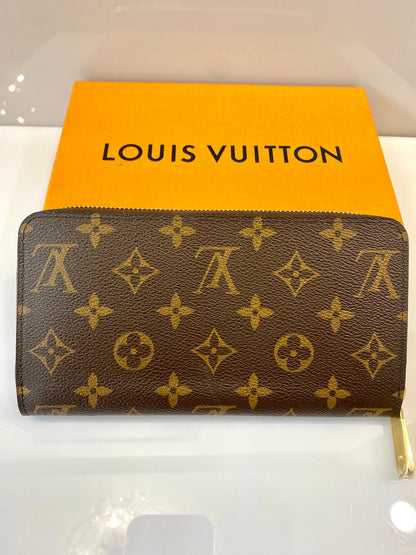 LOUIS VUITTON MONOGRAM ZIPPY WALLET