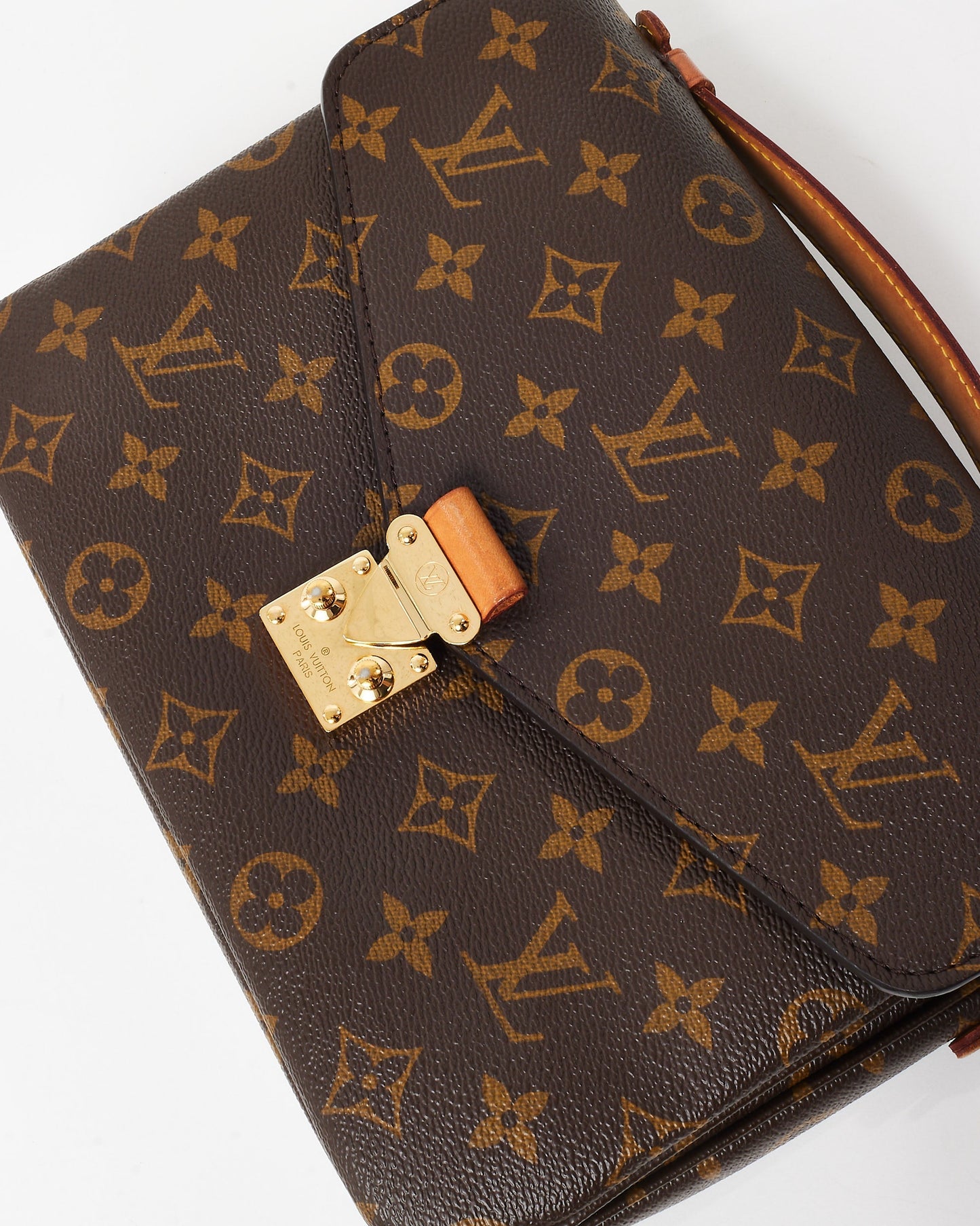 Louis Vuitton Monogram Canvas Pochette Metis Crossbody Bag