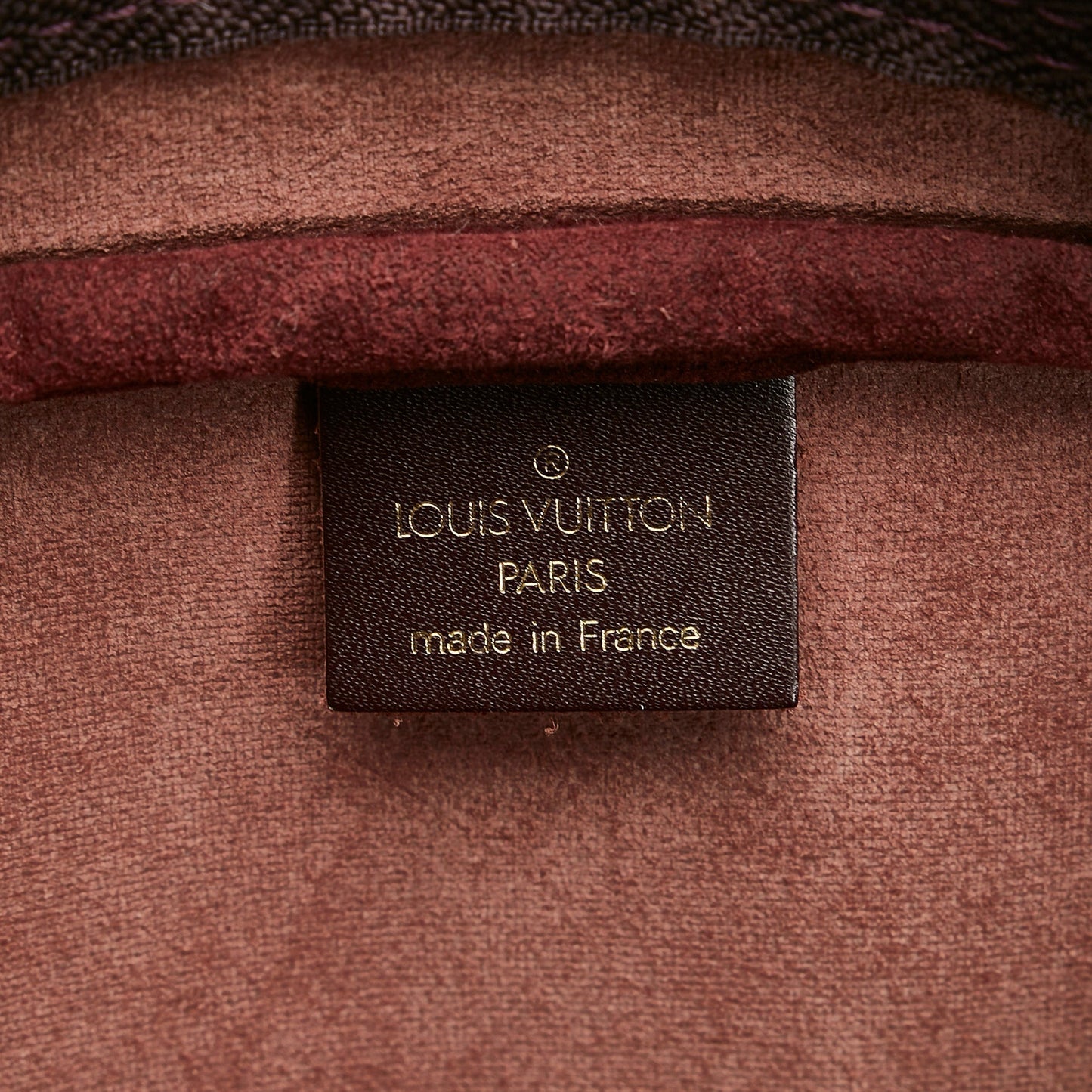 Louis Vuitton  Kendall PM Burgundy Taïga