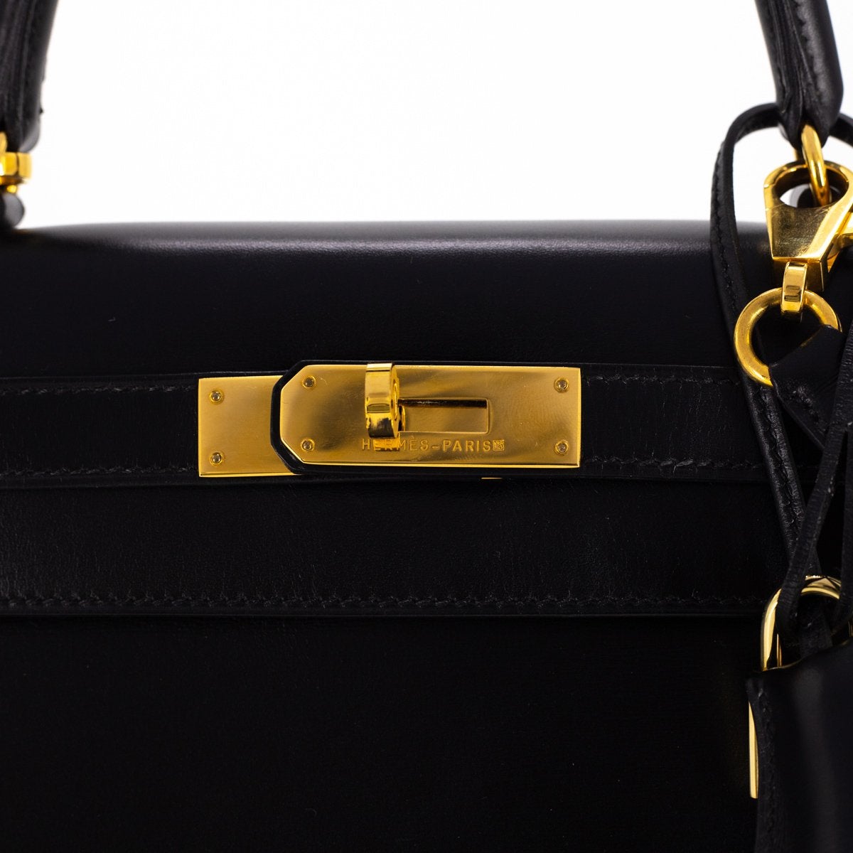 Hermes Kelly 28 Noir - Y Circle stamp