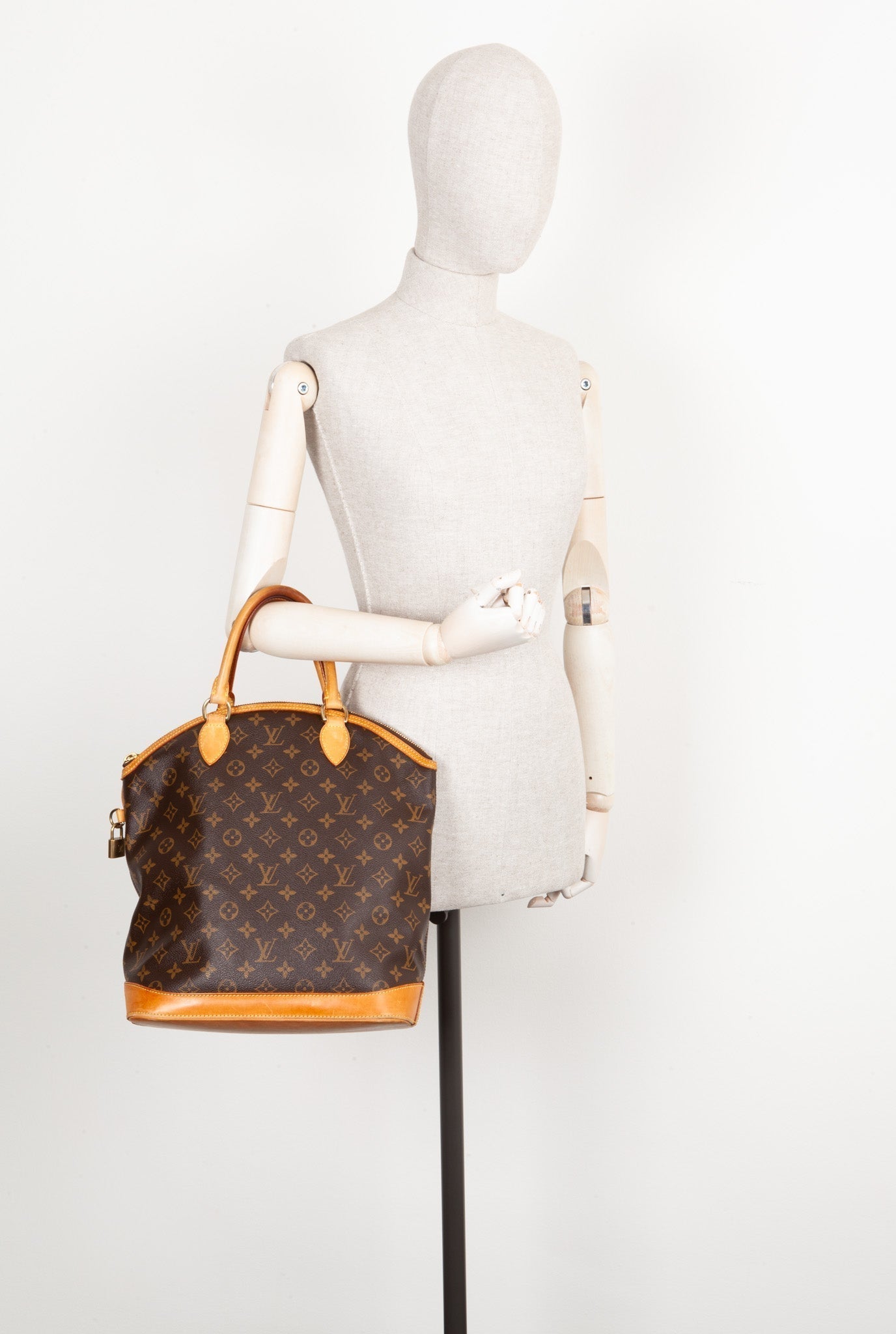 Louis Vuitton  Lockit MM Monogram Canvas