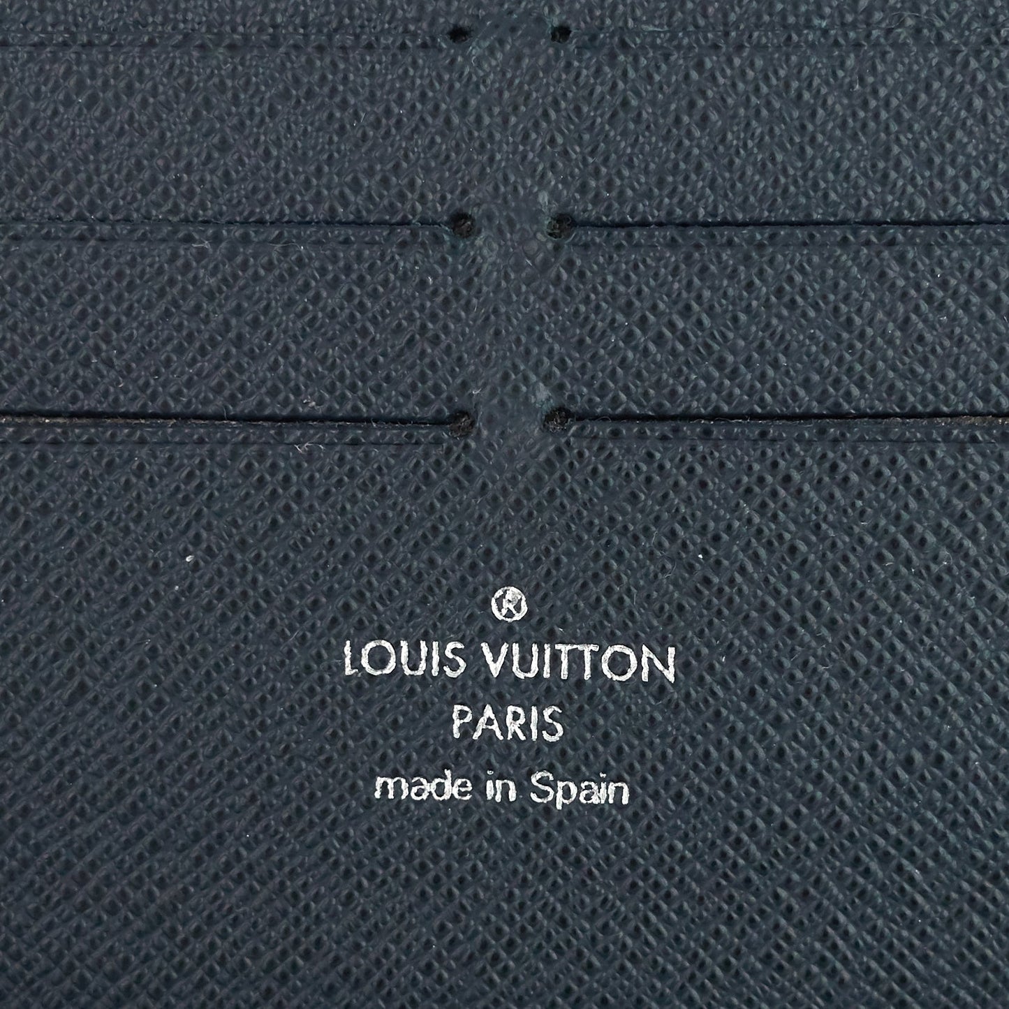 Louis Vuitton  Zippy Navy Blue Epi Leather Organizer Wallet