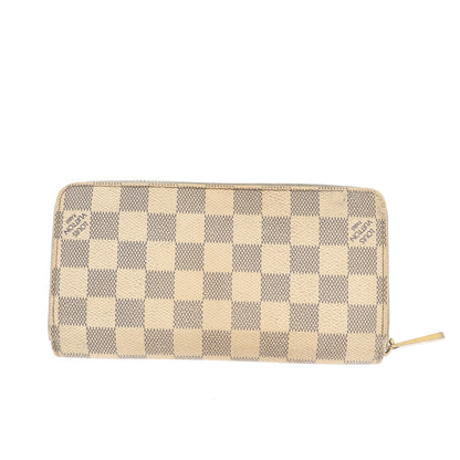 Louis Vuitton  Wallet in White Canvas