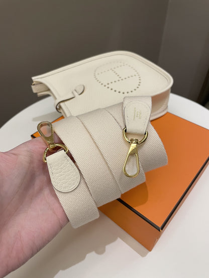 Hermes Mini Evelyne Nata