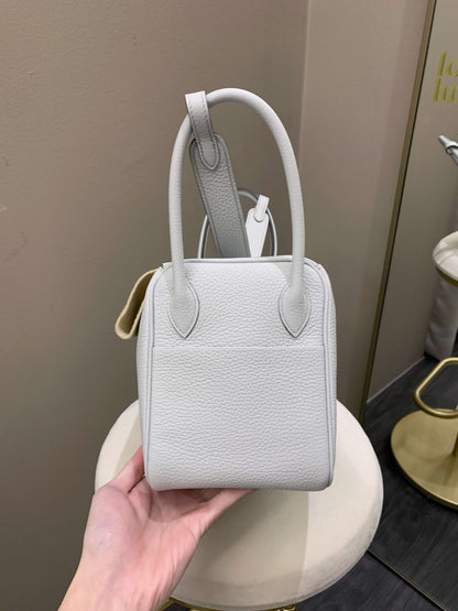 Hermes Lindy 26 Pale Bleu Clemence