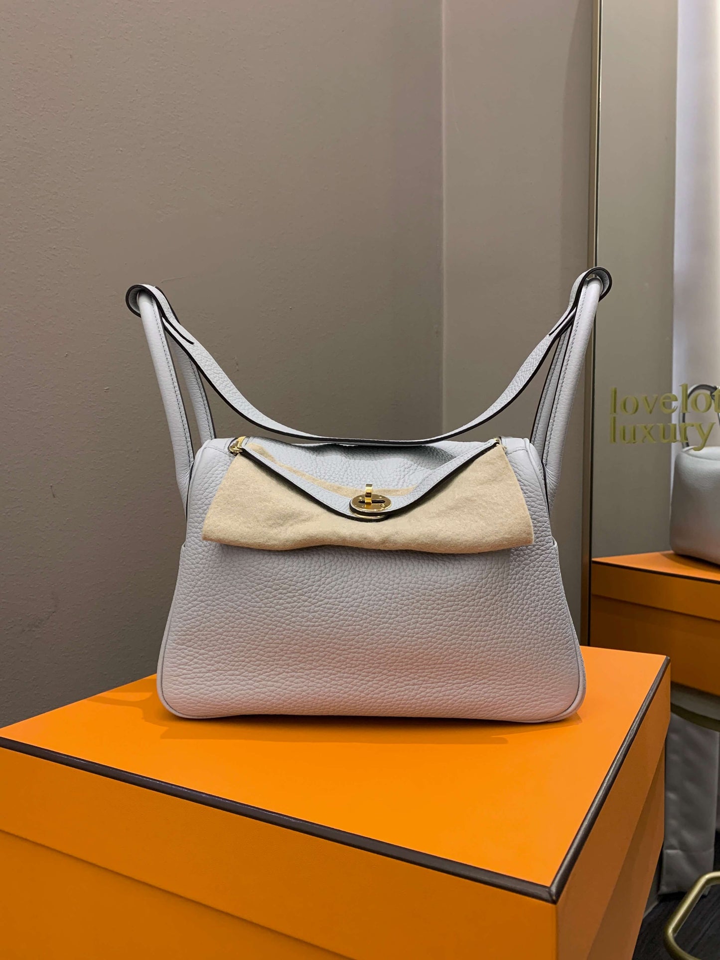 Hermes Lindy 26 Pale Bleu Clemence