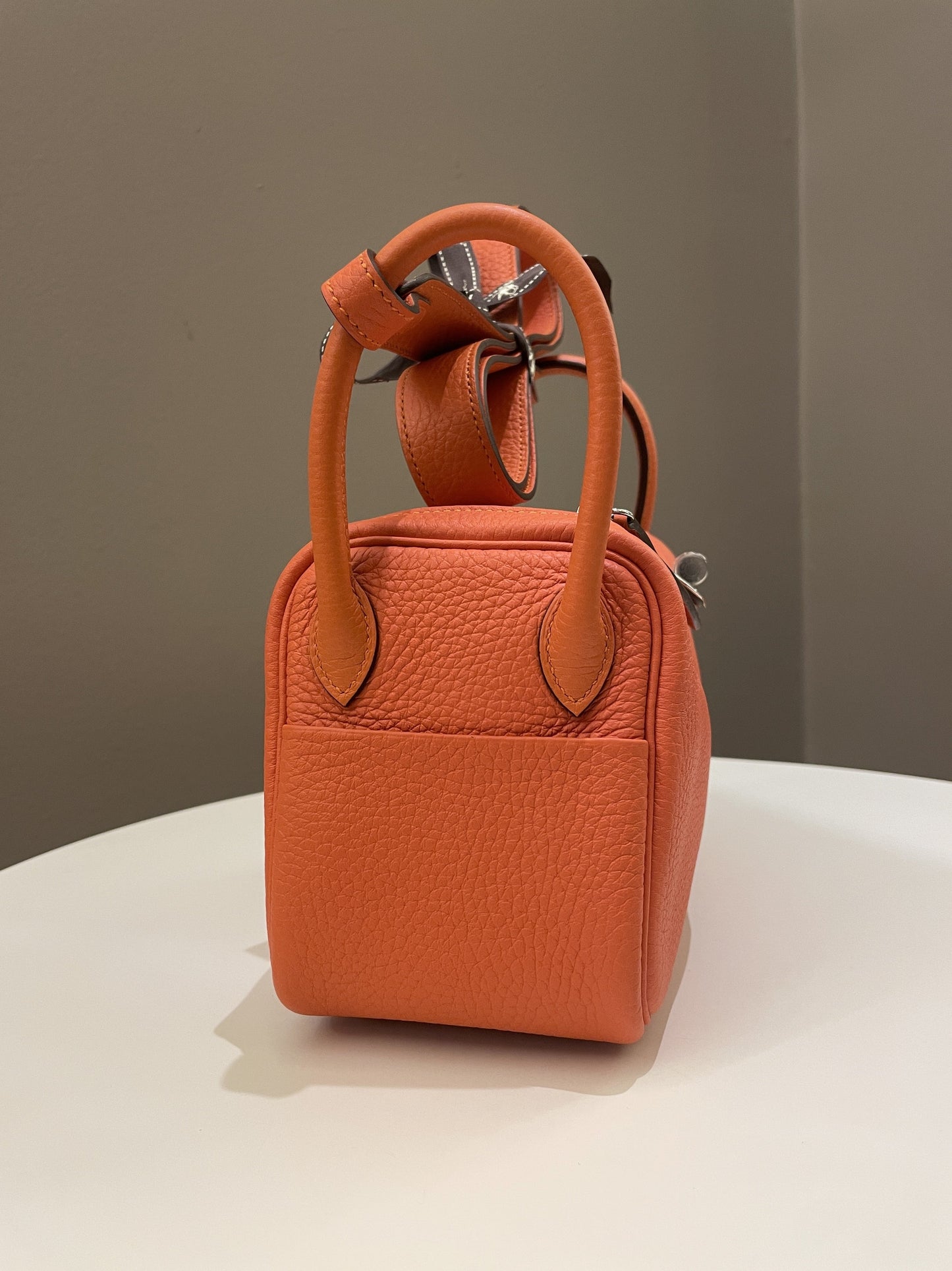 Hermes Mini Lindy Feu Clemence