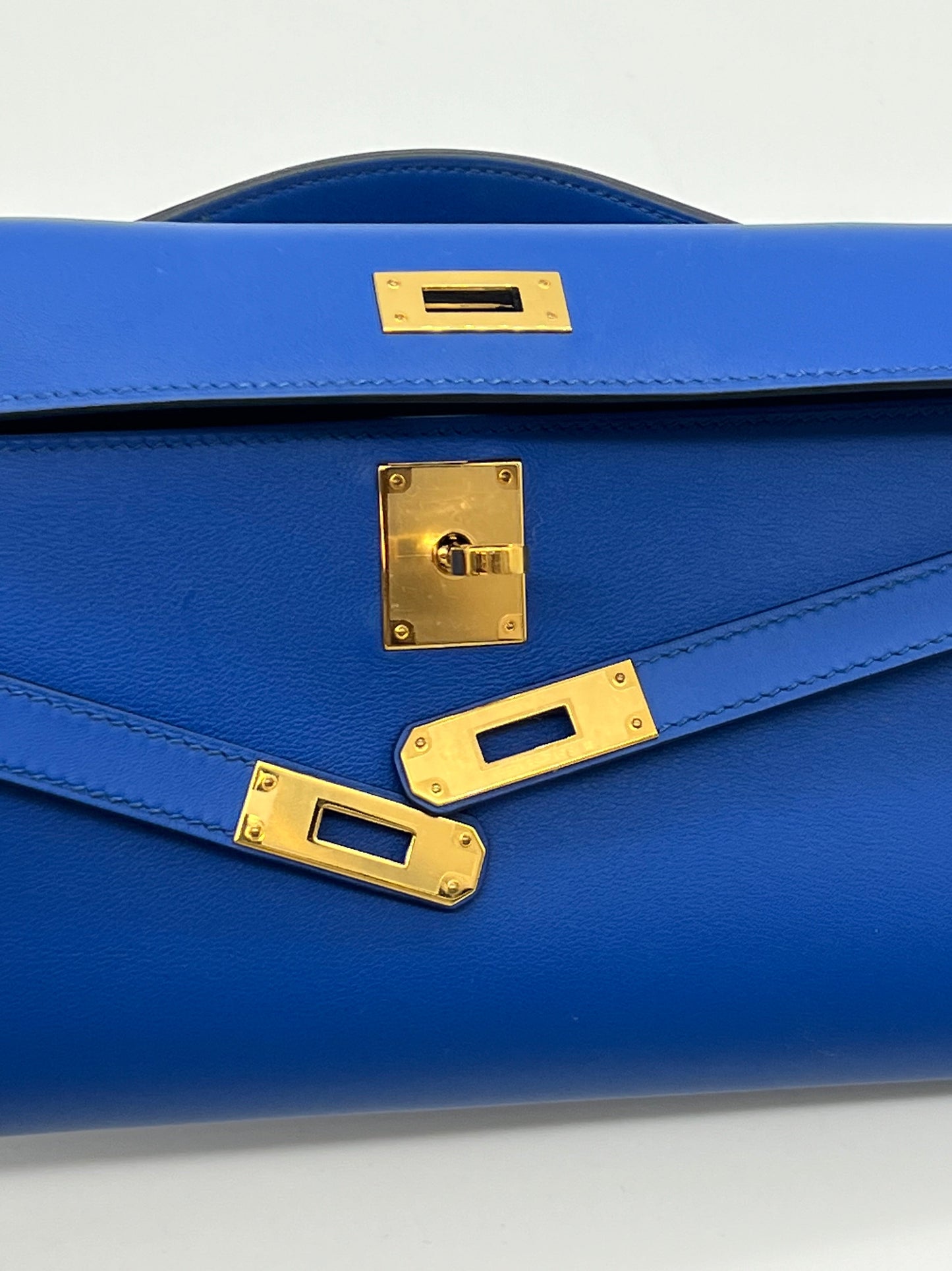 Hermes Kelly Cut Clutch Swift Calfskin Bleu France Gold Hardware