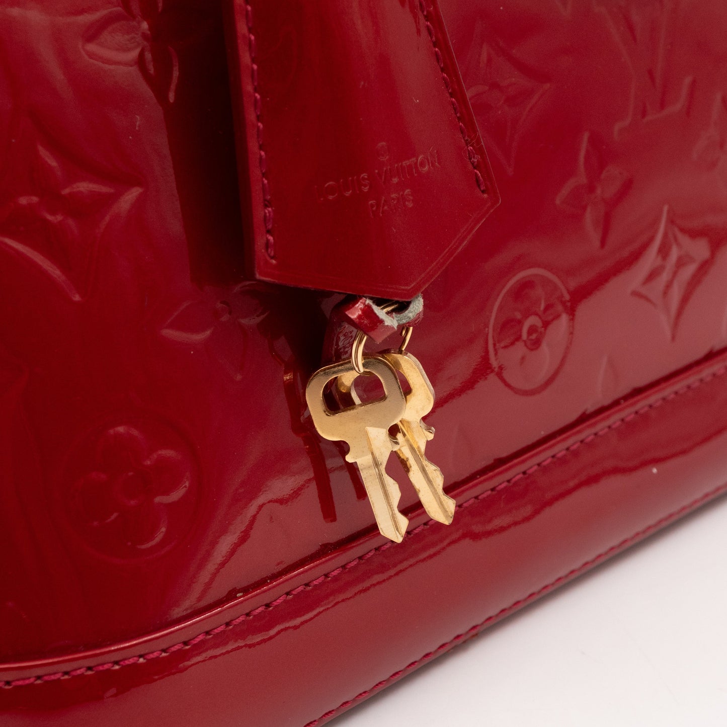 Alma PM Vernis Red with Shoulder Strap