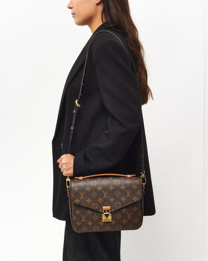 Louis Vuitton Monogram Canvas Pochette Metis Crossbody Bag