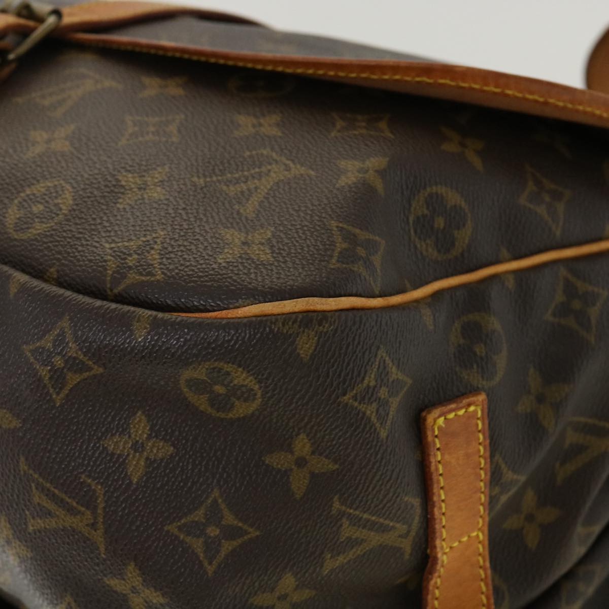 Louis Vuitton  Monogram Saumur 35 Shoulder Bag M42254 LV Auth am3305