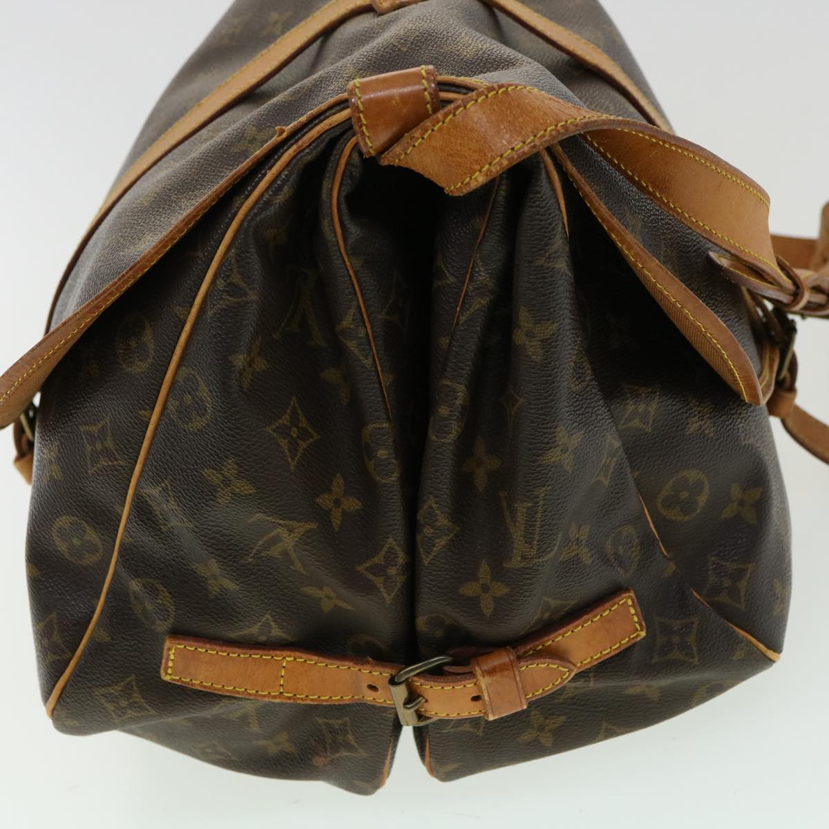 Louis Vuitton  Monogram Saumur 35 Shoulder Bag M42254 LV Auth am3305