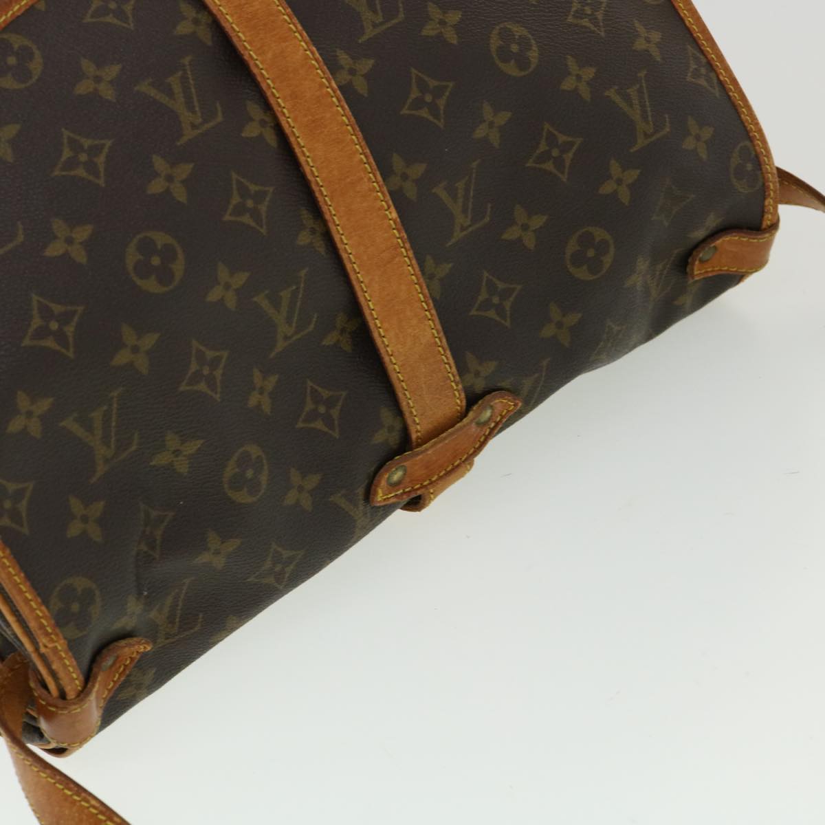 Louis Vuitton  Monogram Saumur 35 Shoulder Bag M42254 LV Auth am3305