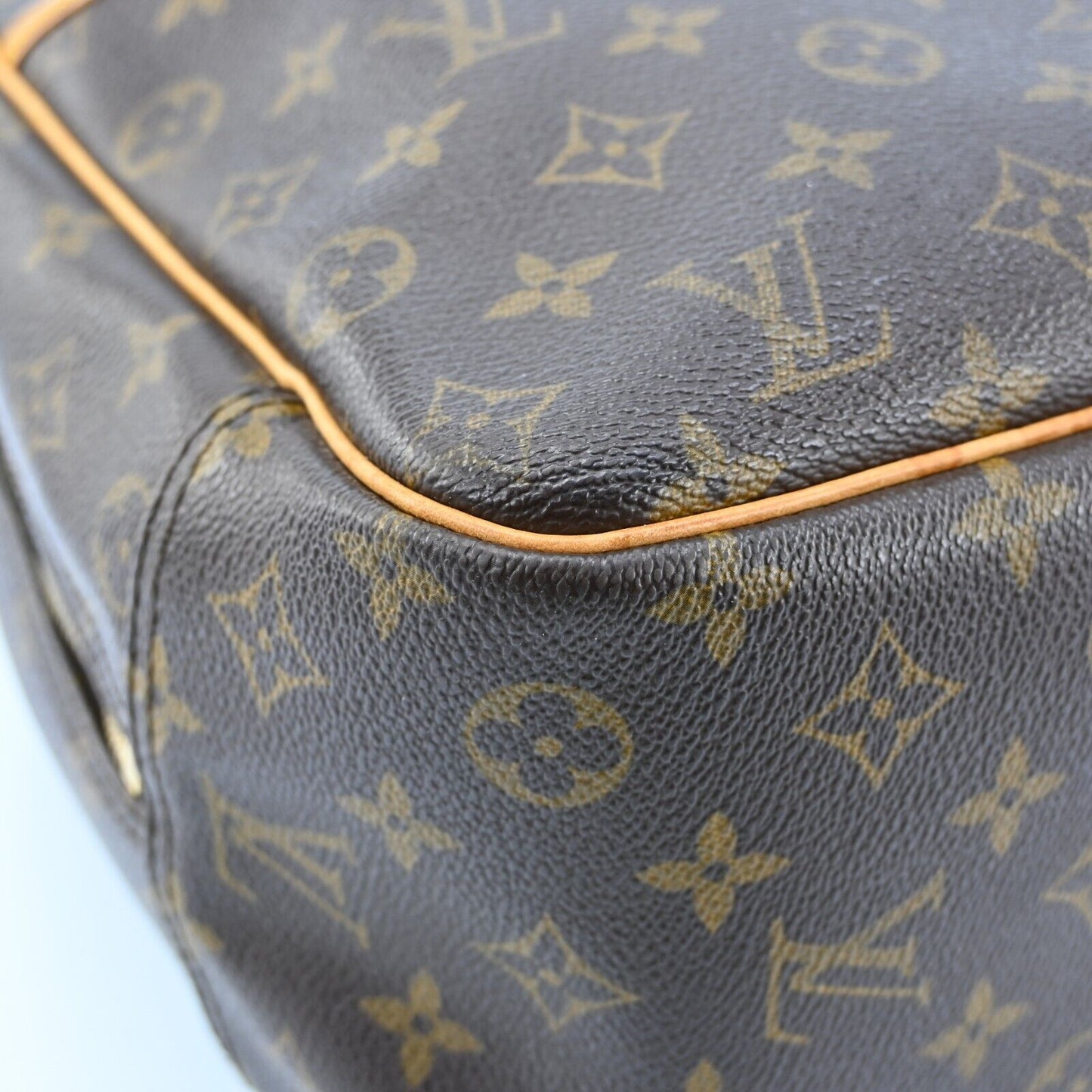 Louis Vuitton Deauville Hand Bag