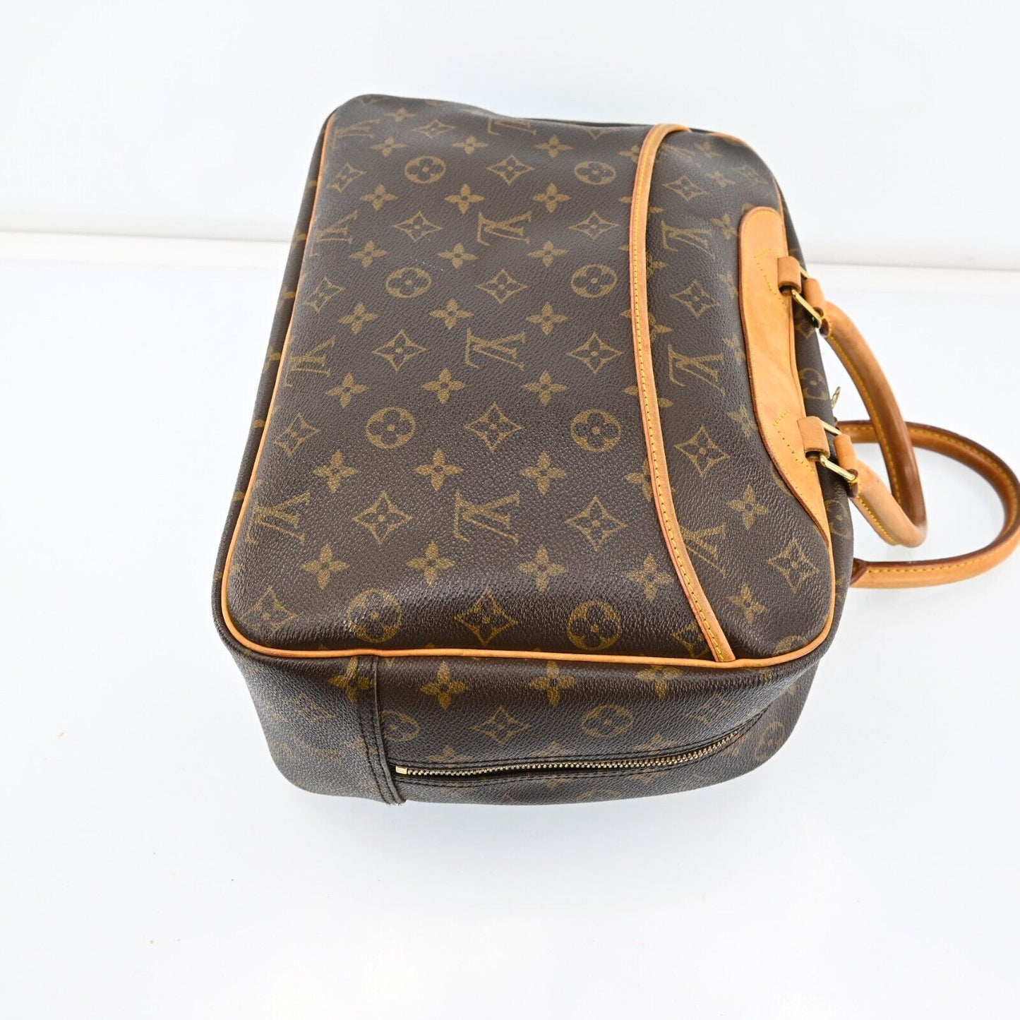 Louis Vuitton Deauville Hand Bag