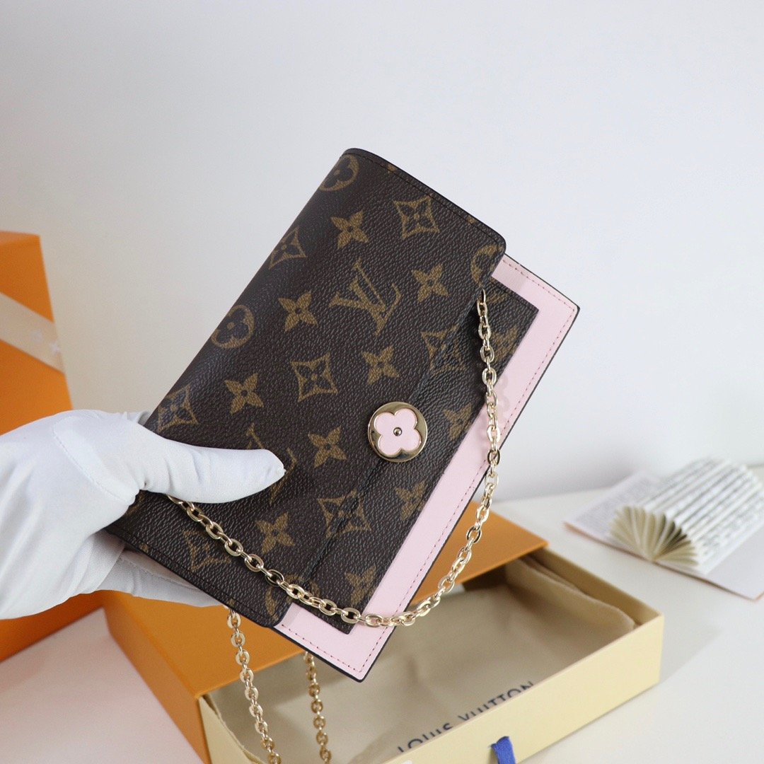 Designer Handbags Louis Vuitton 153